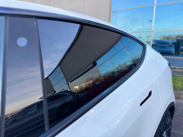 TESLA Model Y PERFORMANCE DUAL MOTOR AWD *UNIPROP*