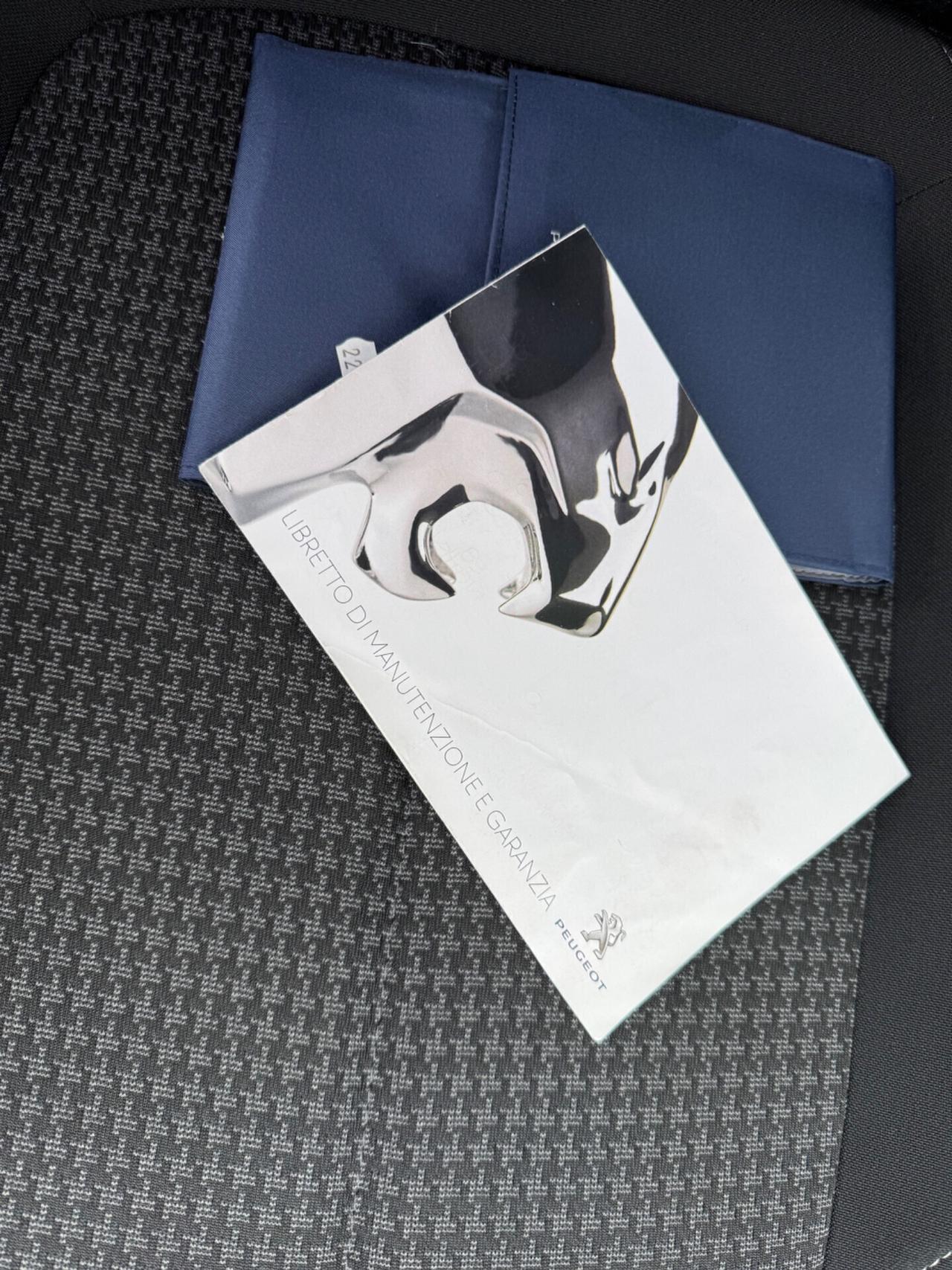 PEUGEOUT 308 1.6 HDI AUTOMATICO 120CV