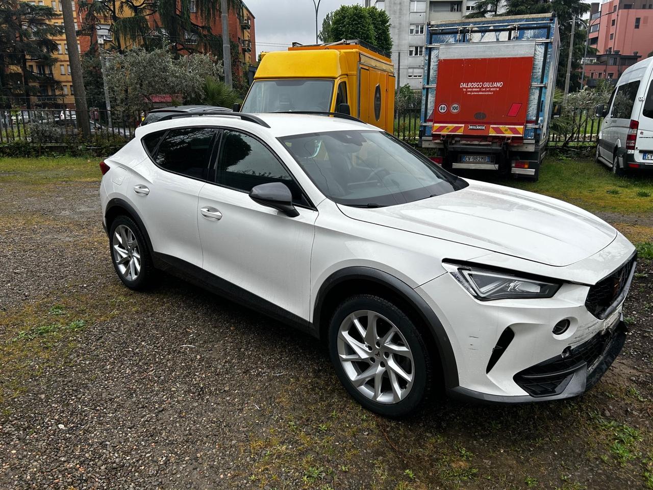 Cupra Formentor 1.5 TSI urto anteriore