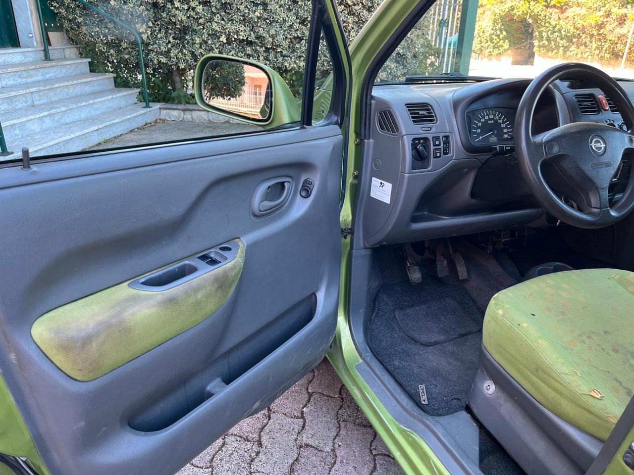 Opel Agila 1.2 16v Comfort