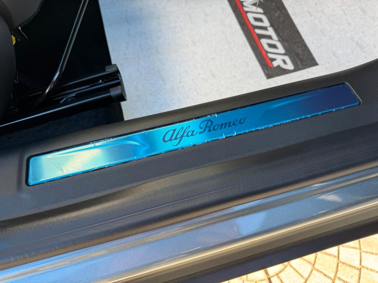 ALFA ROMEO JUNIOR 1.2 IBRIDA SPECIALE 145CV EDCT6 KM0 TETTO APRIBILE