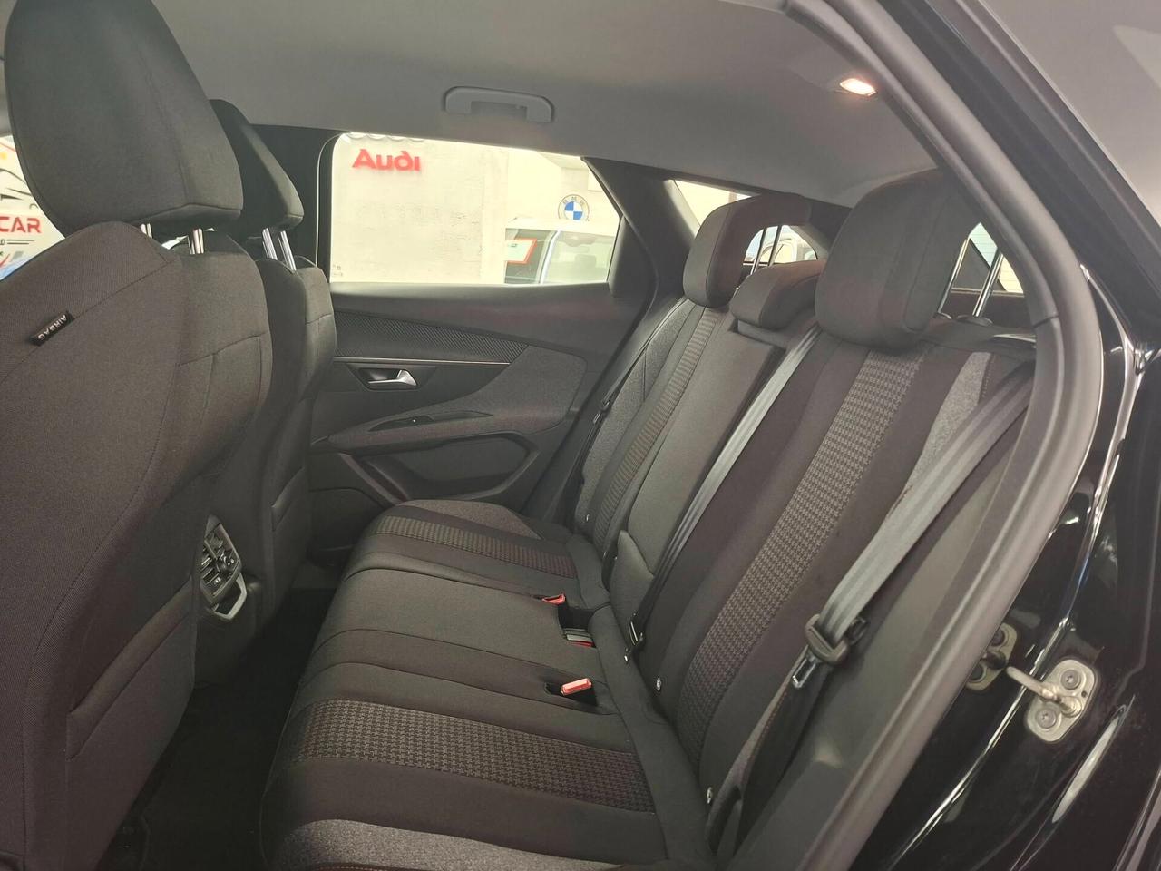 Peugeot 3008 BlueHDi 130 S&S EAT8 Active Business