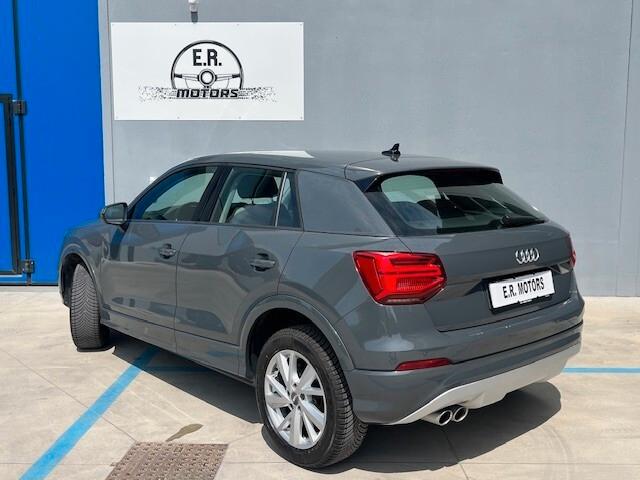 Audi Q2 35 TFSI S tronic Business Design
