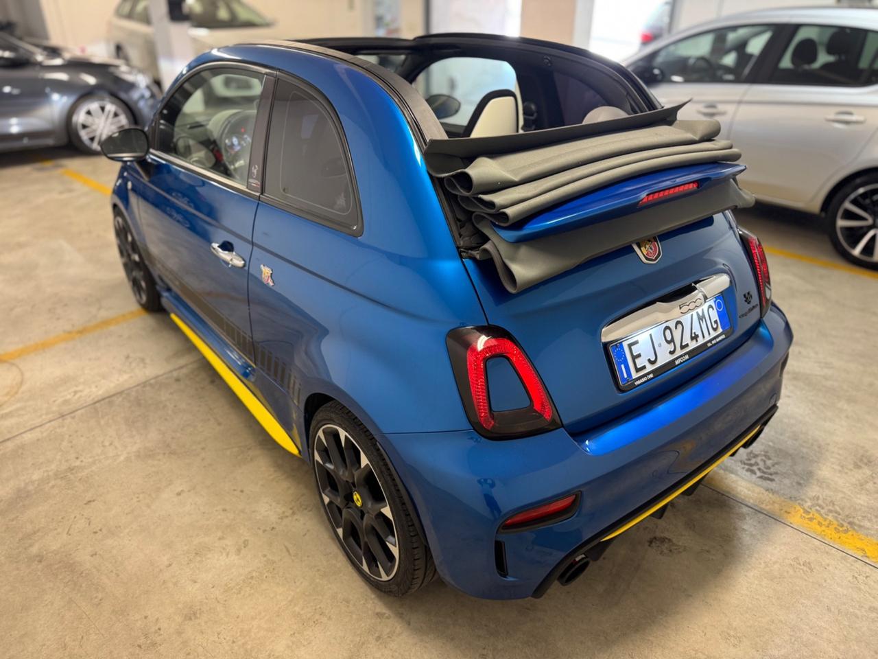 Abarth 500 C 1.4 Turbo T-Jet MTA Bicolore