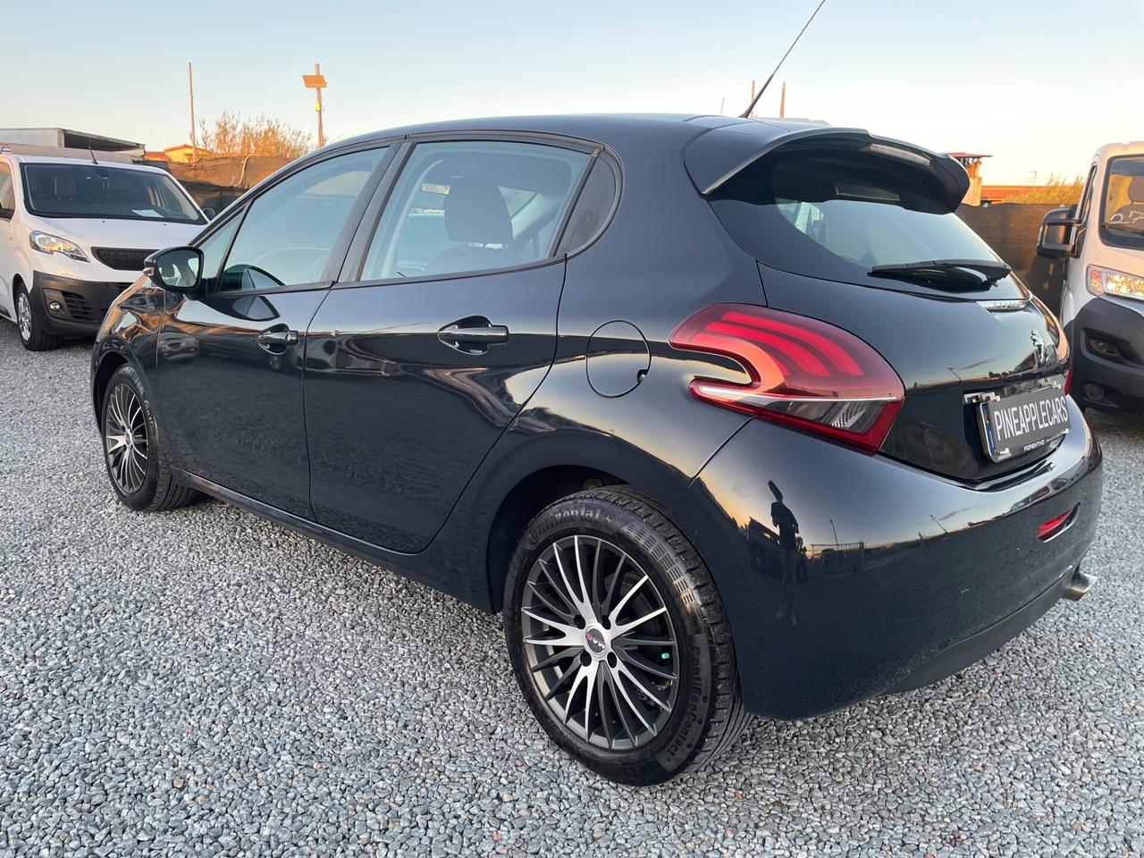 Peugeot 208 BlueHDi GARANZIA