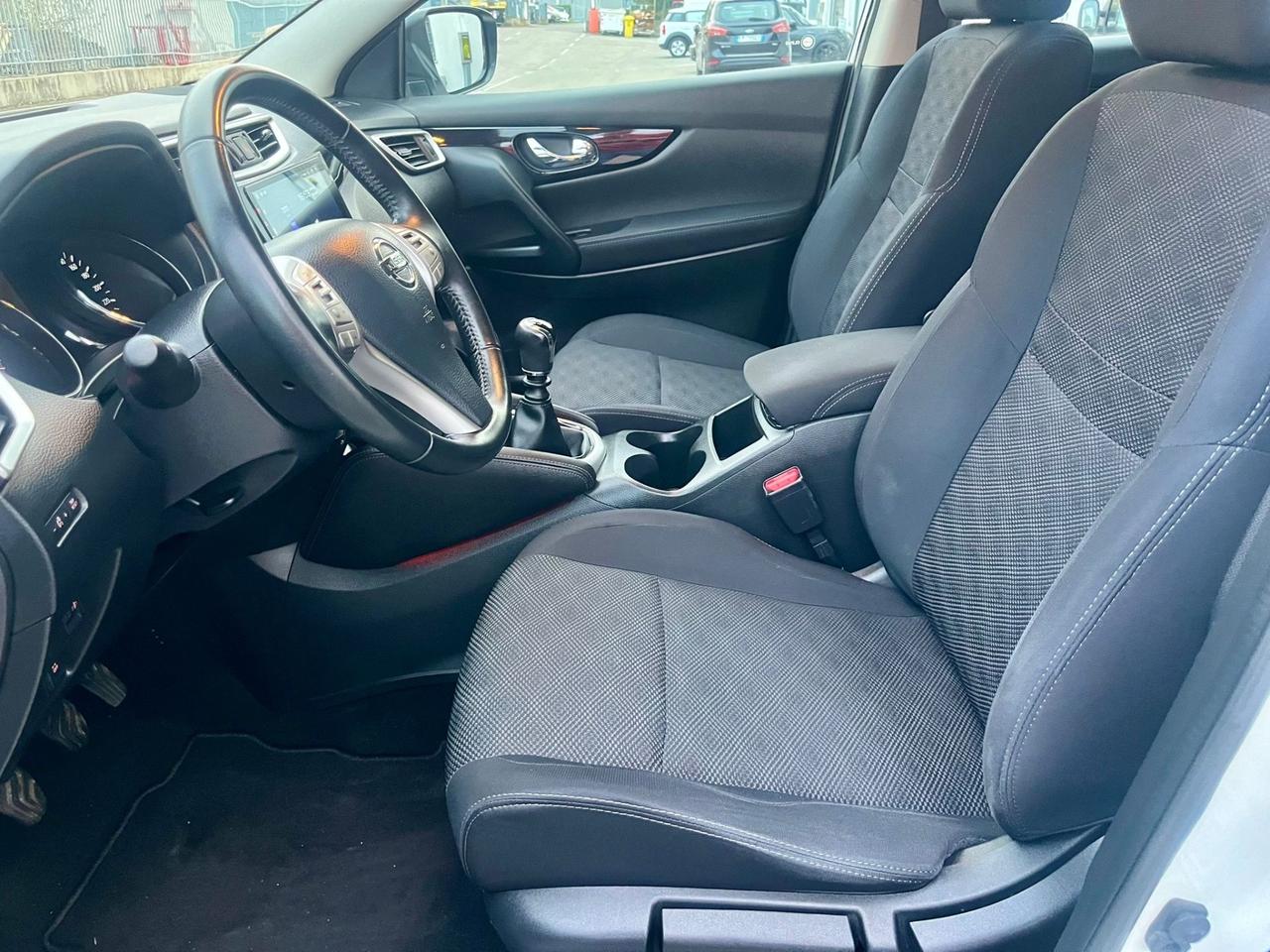 Nissan Qashqai 1.2benz 2015 106.000km perfetta