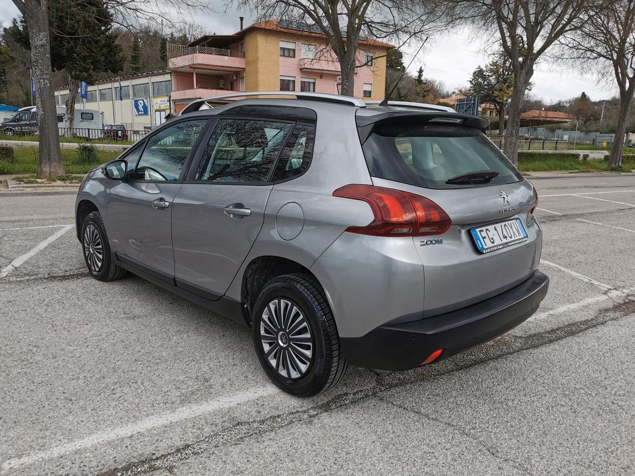 Peugeot 2008 1.2 benzina OK NEOPATENTATI /FINANZIABILE