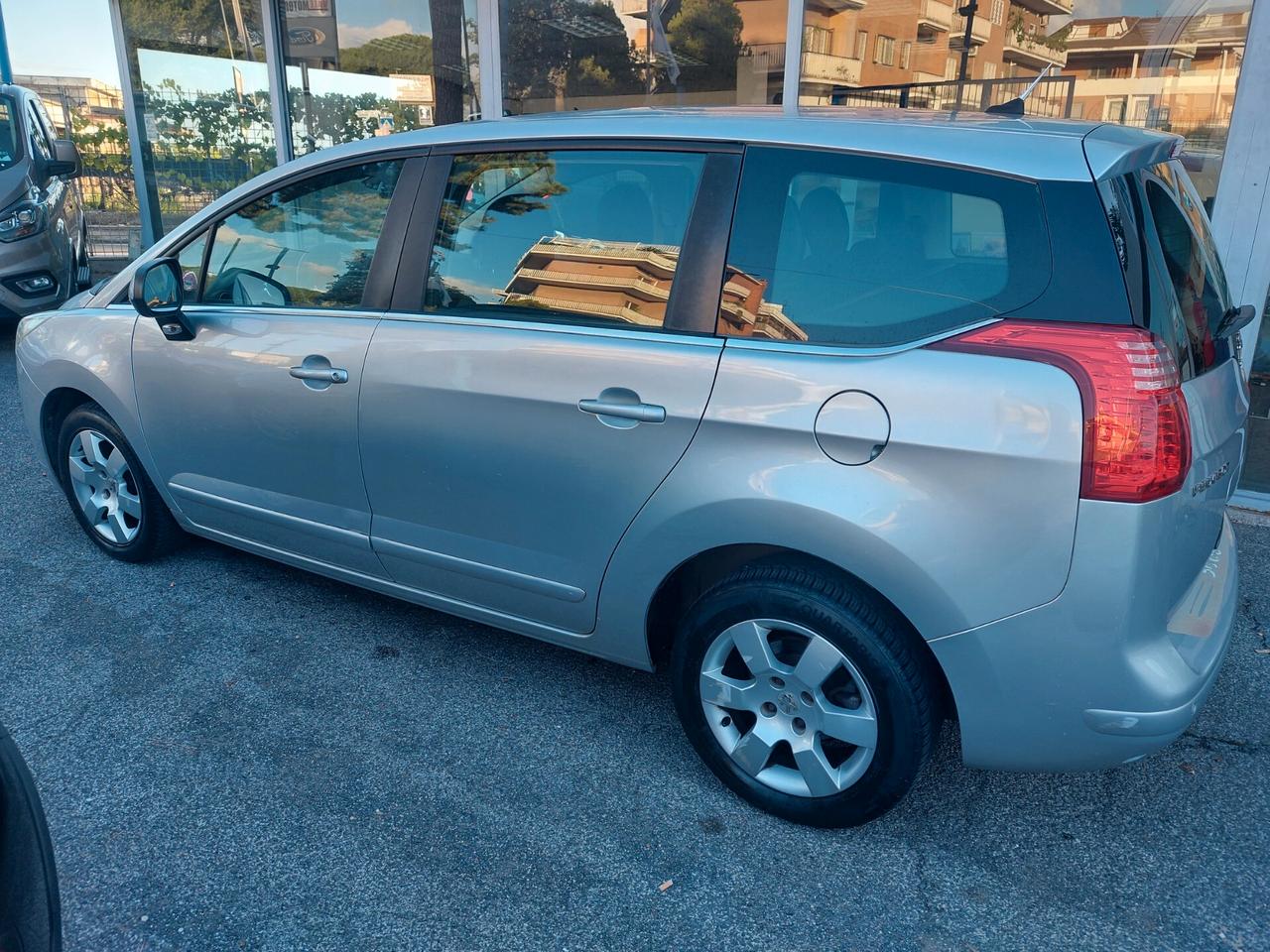 Peugeot 5008 1.6 HDi 112CV Tecno