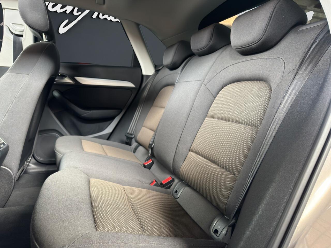 Audi Q3 2.0 TFSI 211CV quattro S tronic BUSINESS PLUS