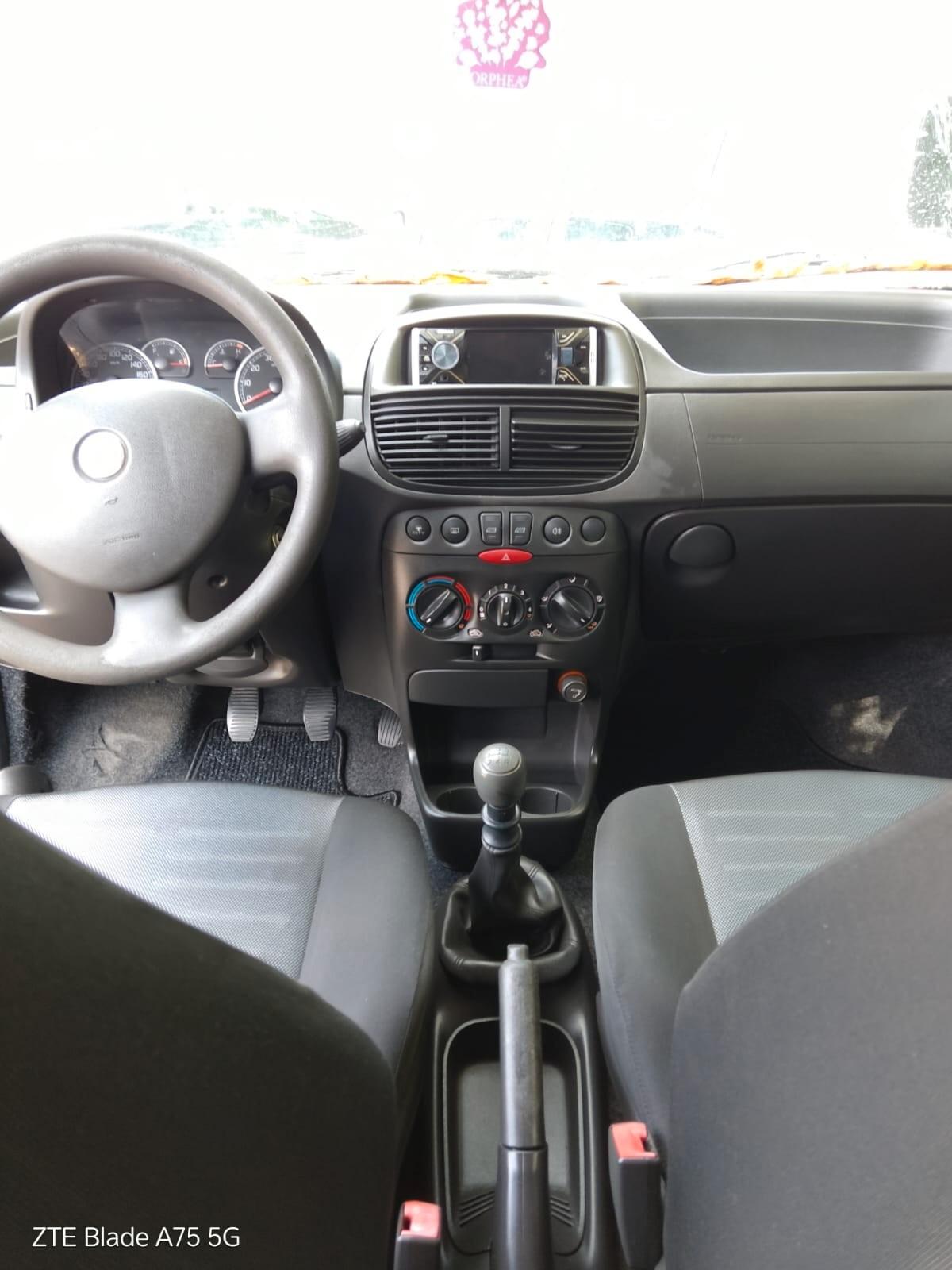Fiat Punto 1.2 Benzina Neopatentati