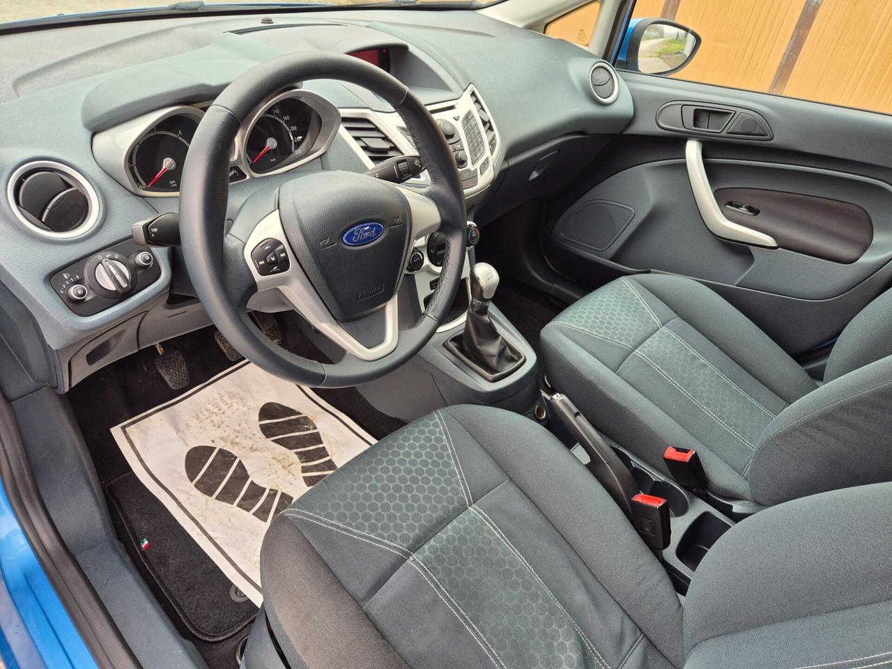 Ford Fiesta 1.6 TDCi 90CV DPF Titanium neopatentati