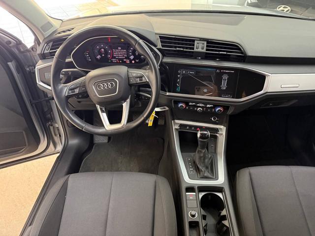 AUDI Q3 35 TDI S tronic Business