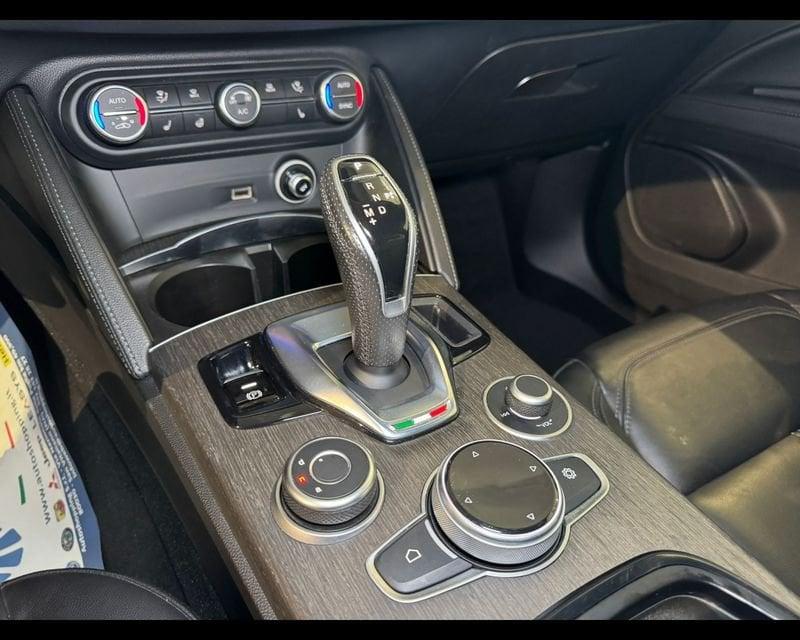 Alfa Romeo Stelvio 2.2 Turbodiesel 210 CV AT8 Q4 Ti