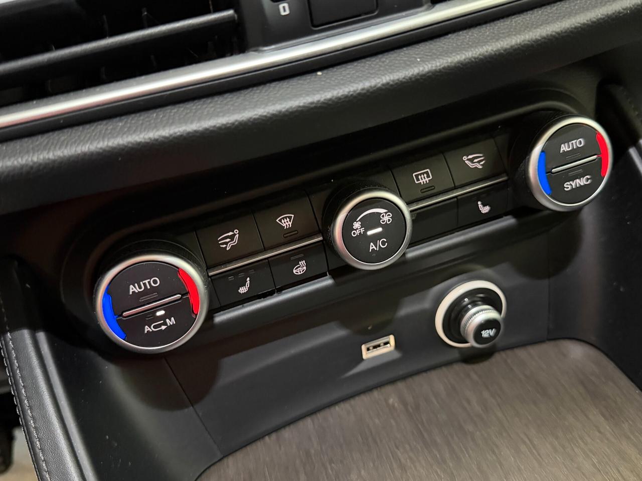 Alfa Romeo Stelvio Q4 2.2 TURBODIESEL 210 cv. AT8 EXECUTIVE (Full)