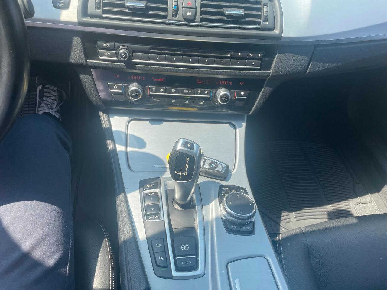 Bmw 520 d xDrive Touring Luxury aut. TETTO APRIBILE