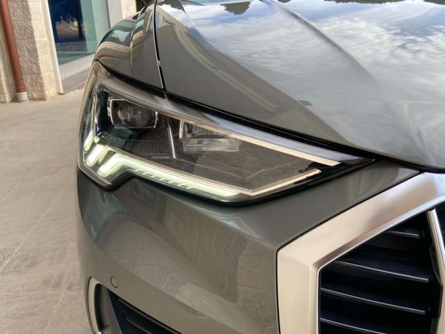 AUDI Q3 35 2.0 TDI S tronic Business Advanced COCKPIT