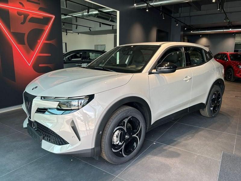 Alfa Romeo Junior 1.2 ibrida 145cv edct6