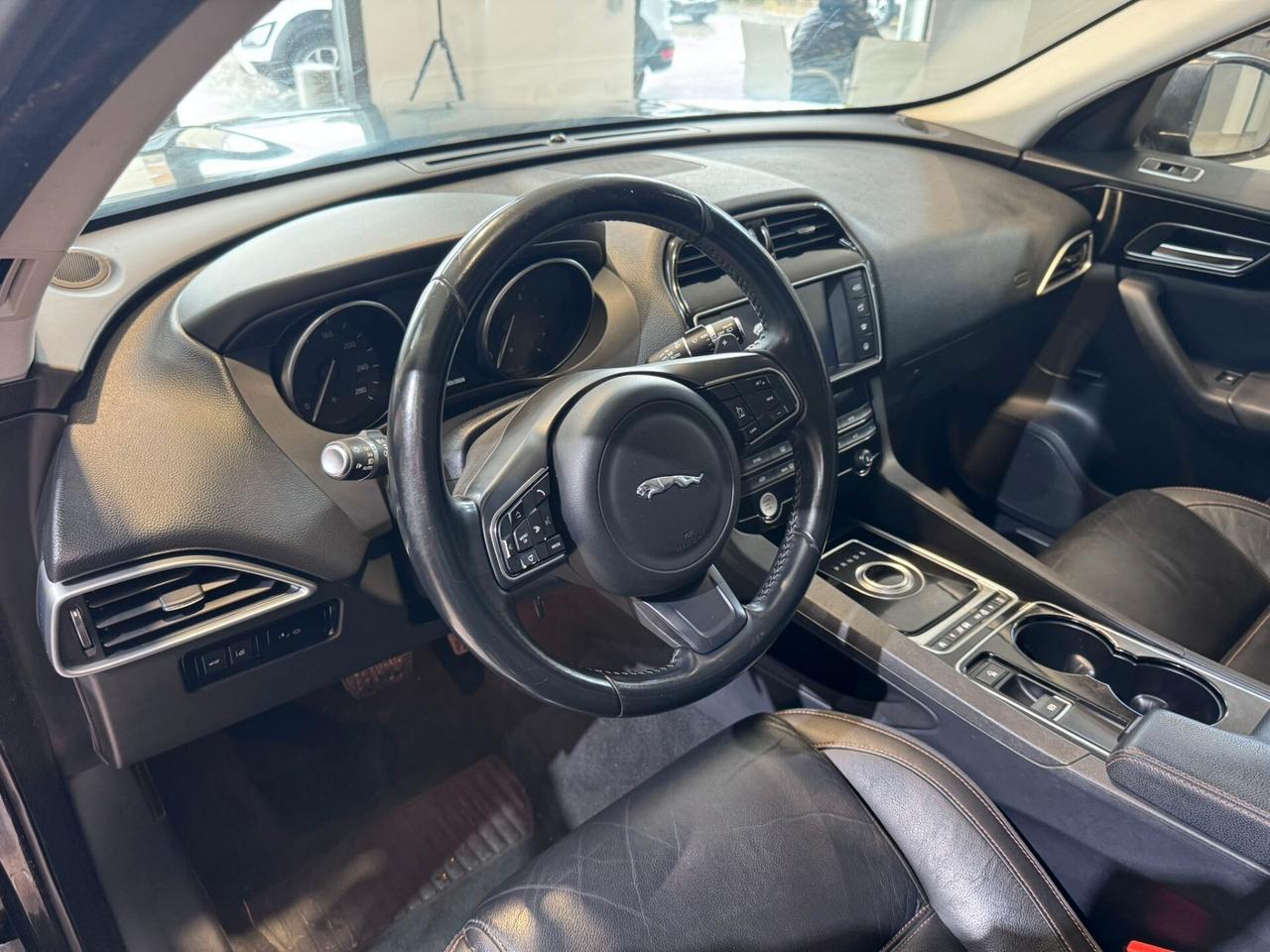 Jaguar F-Pace 2.0 D 180 CV AWD aut. Pure