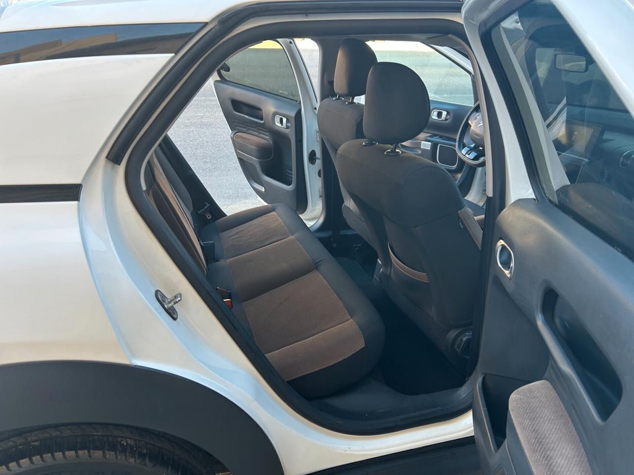 Citroen C4 Cactus BlueHDi 100 Shine