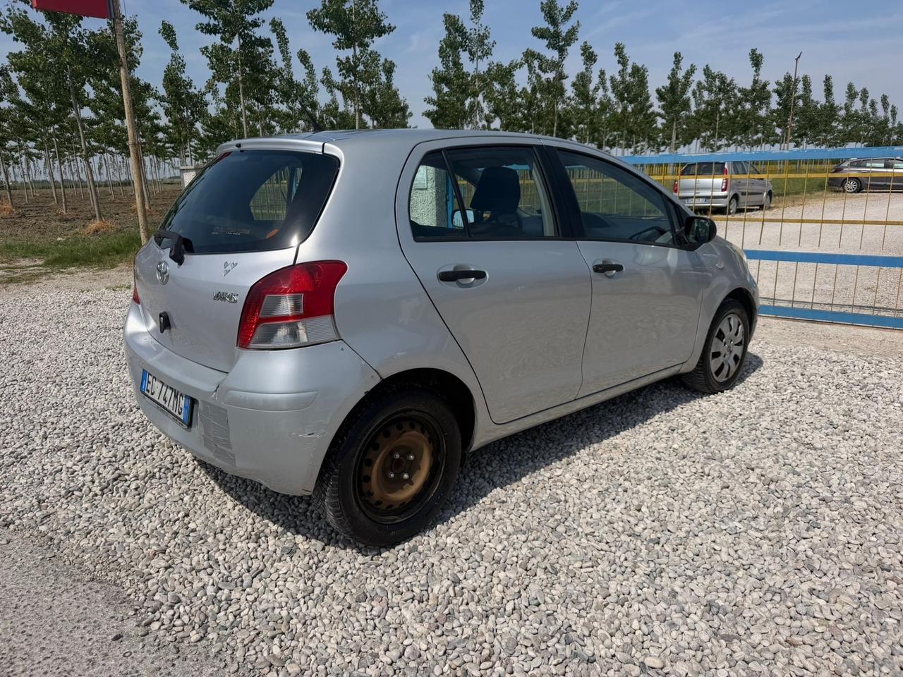 Toyota Yaris 1.0 5 porte Now GPL