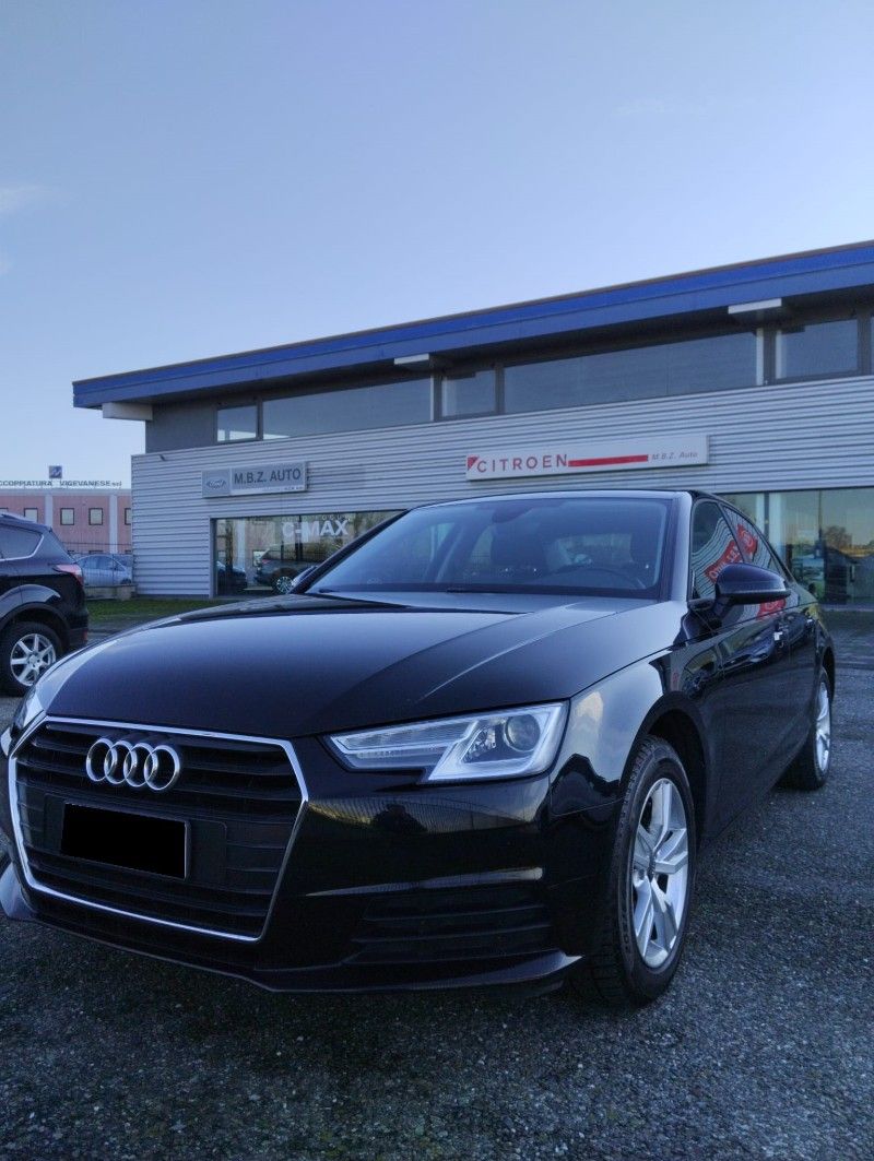 AUDI A4 2.0 TDI 150 CV S tronic Business