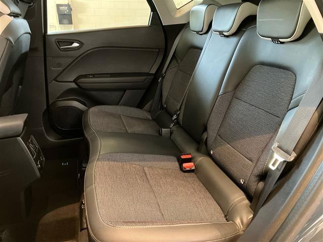 RENAULT Captur 1.6 E-Tech hybrid Intens 145cv auto