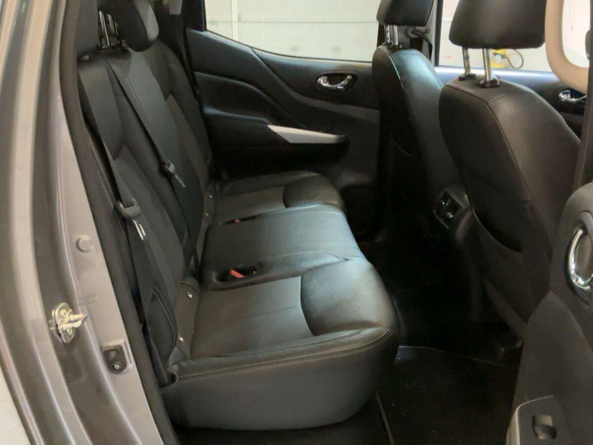Nissan Navara 2.3 dCi 190 CV 4WD Double Cab N-Guard