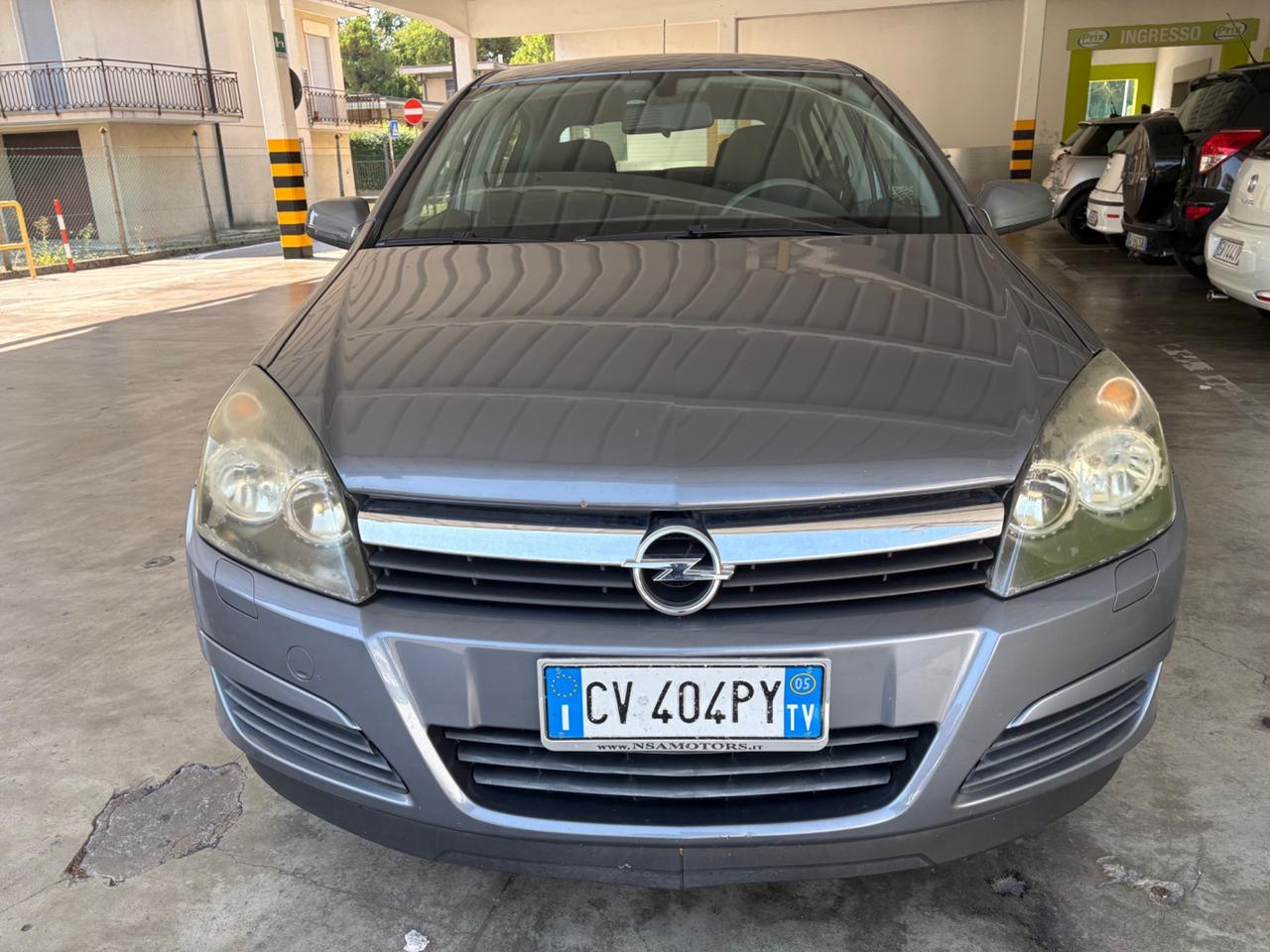 Opel Astra 1.7 CDTI berlina ok neo patentati