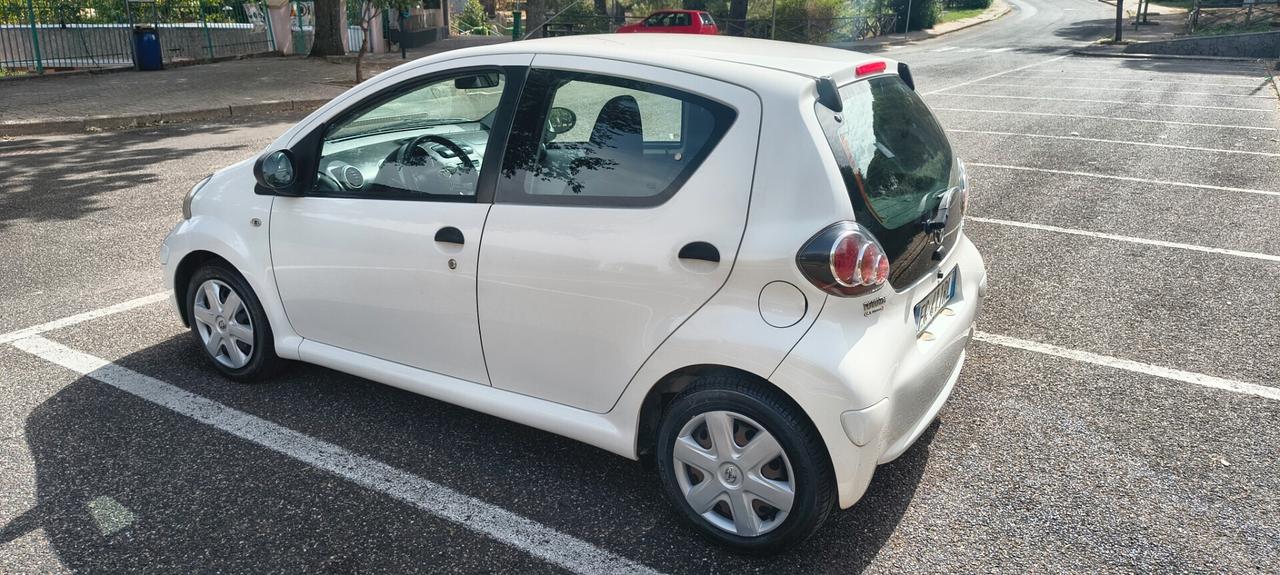 Toyota Aygo 1.0 12V VVT-i 5 porte