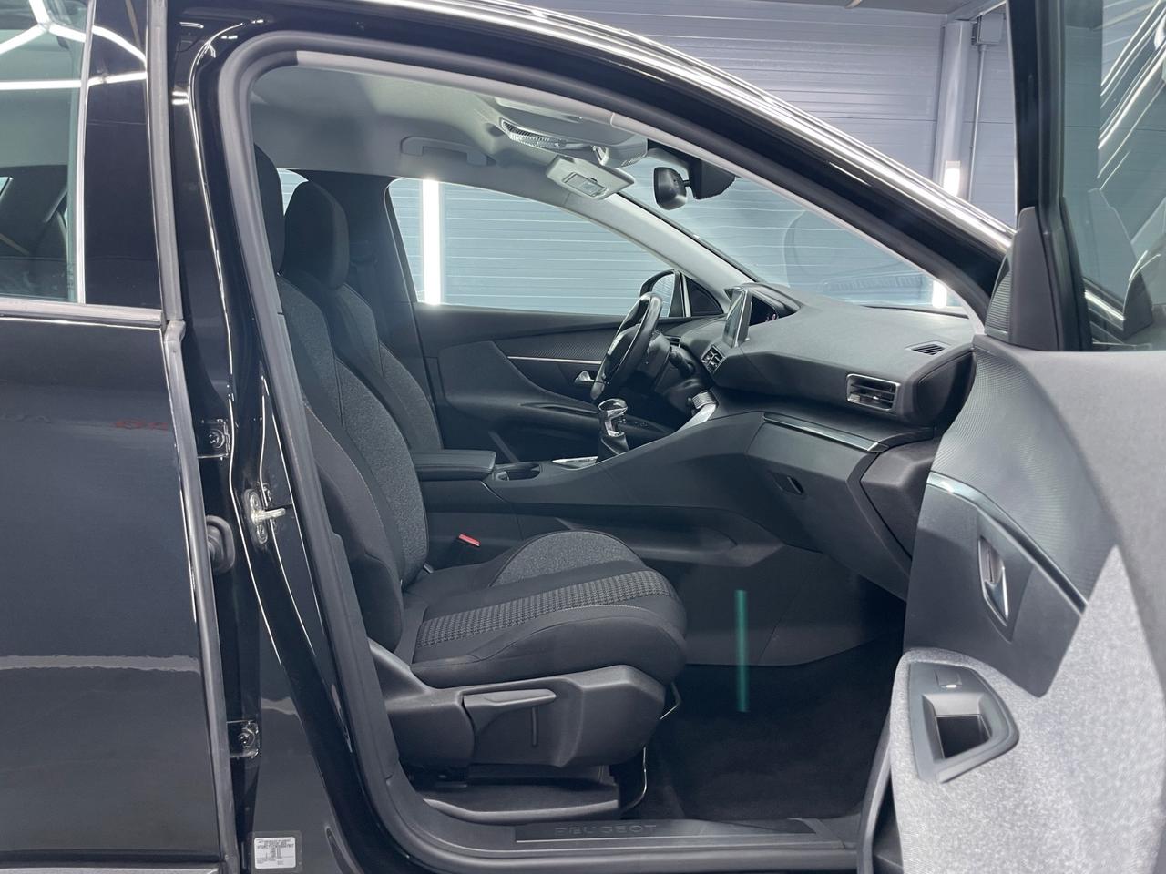 Peugeot 3008 BlueHDi 130 S&S Active Pack