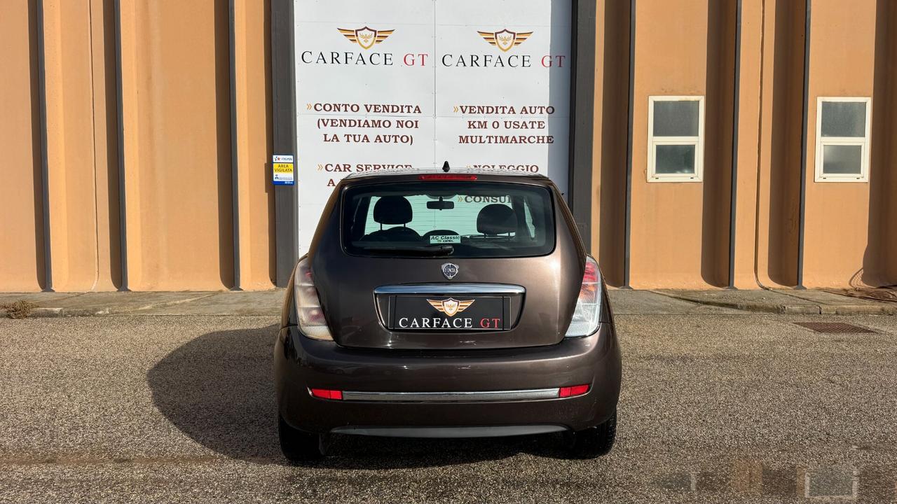 Lancia Ypsilon 1.2 69 CV NEOPATENTATI - 2011