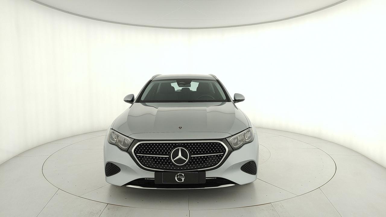 Mercedes-Benz E SW 220 d Advanced auto