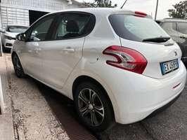 Peugeot 208 PureTech 82 5 porte Allure