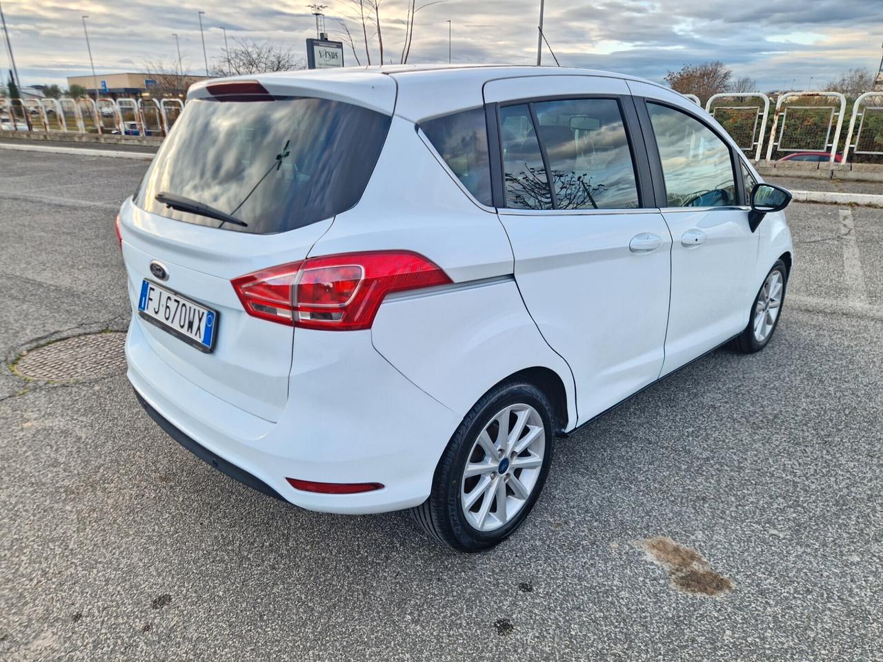 Ford B-Max 1.5 TDCi 75cv Titanium