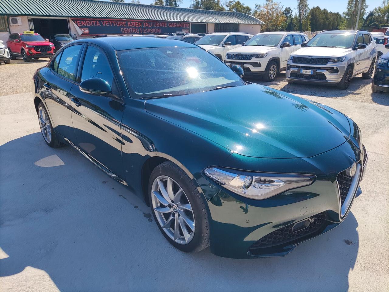 Alfa Romeo Giulia 2.0 Turbo 200 CV AT8 Business