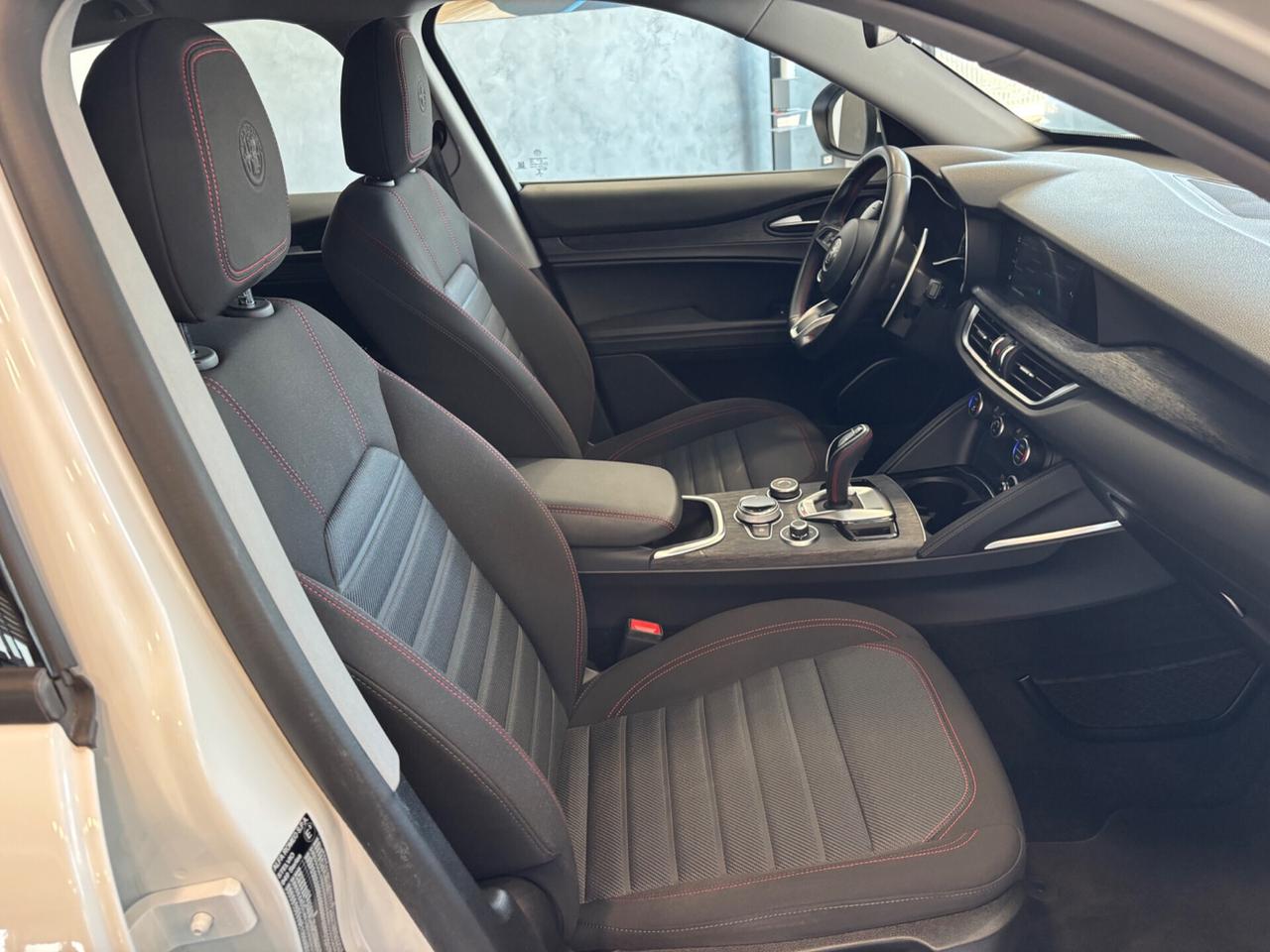 Alfa Romeo Stelvio 2.2 Turbodiesel 190 CV AT8 Q4 Business