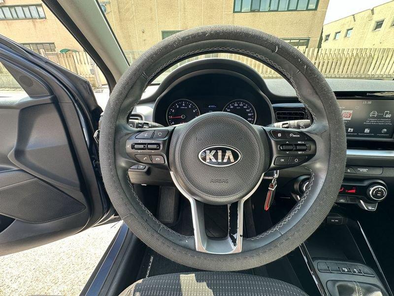Kia Stonic 1.4 MPI Style Design 100cv