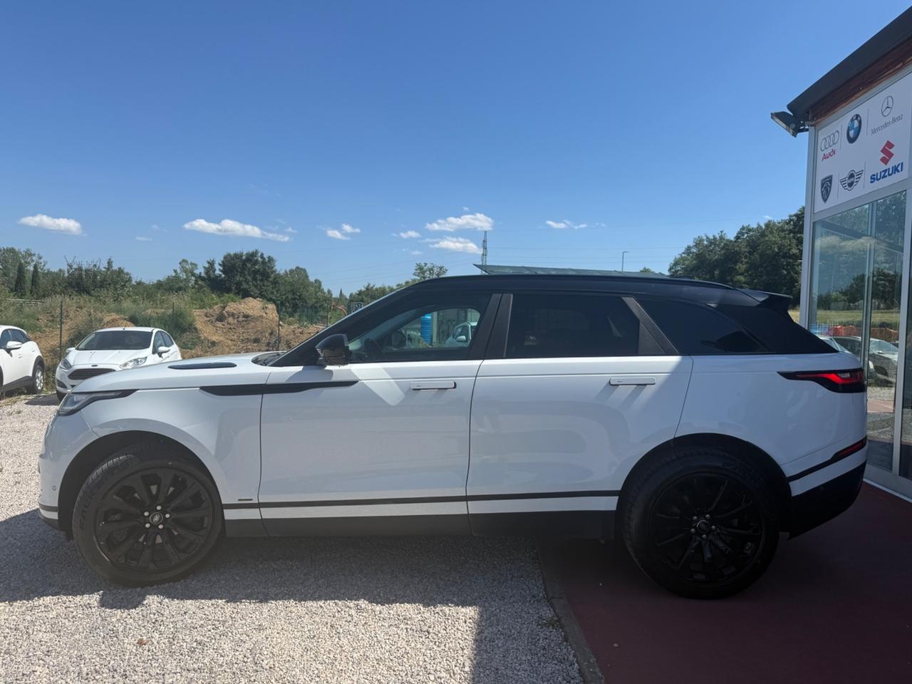 Land Rover Range Velar 2.0 TD4 180 CV R-Dynamic HSE