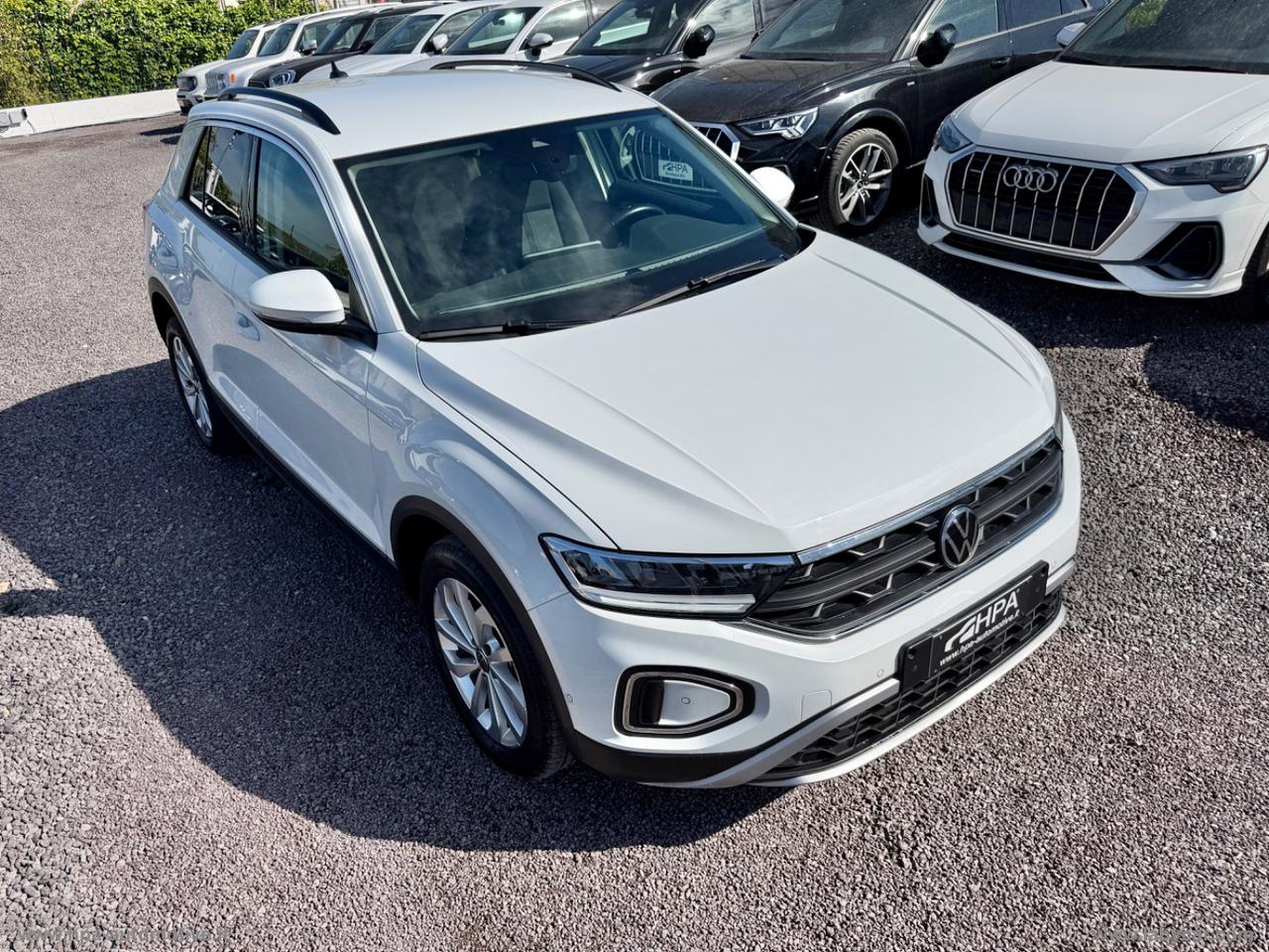 VOLKSWAGEN T-Roc 2.0TDI LED CARPLAY PARK ASSIST ACC