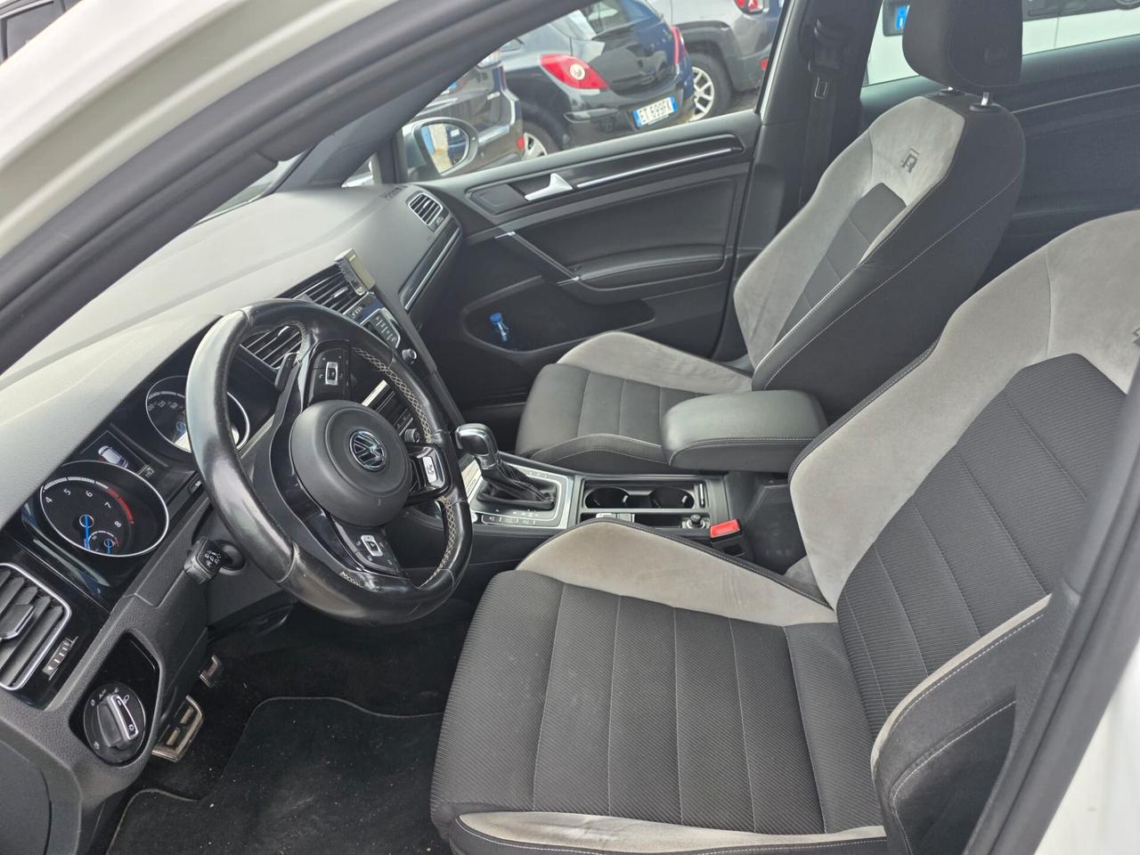 Volkswagen Golf GTI Performance 2.0 TSI DSG 5p. BlueMotion Technology