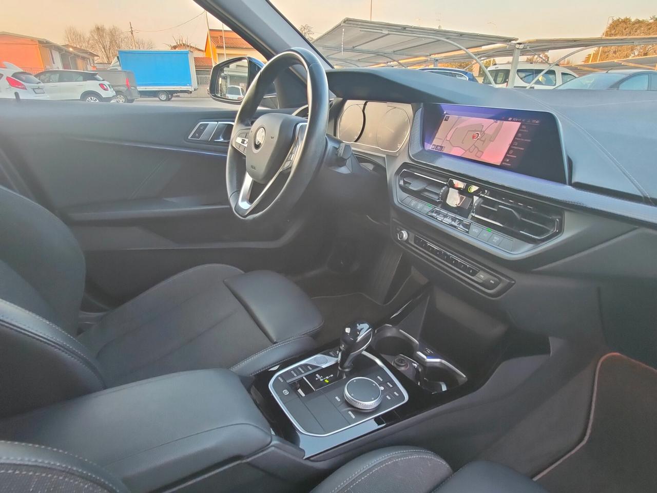 Bmw 116 116d 5p. Sport AUTOMATICO NEOPATENATI