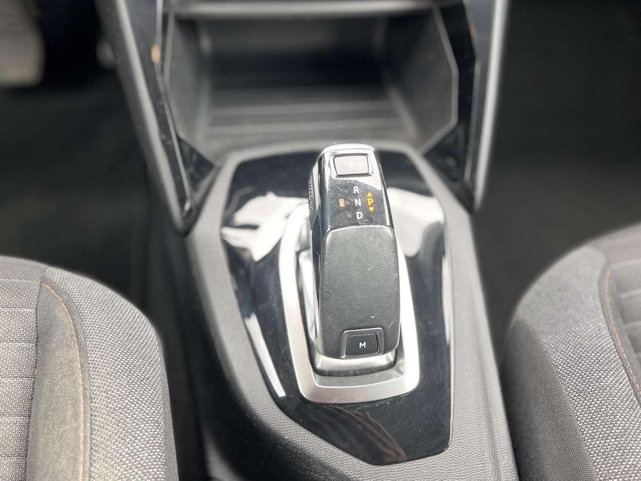 Peugeot 2008 1.2 Benzina 131CV E6 Neo. Automatica - 2021