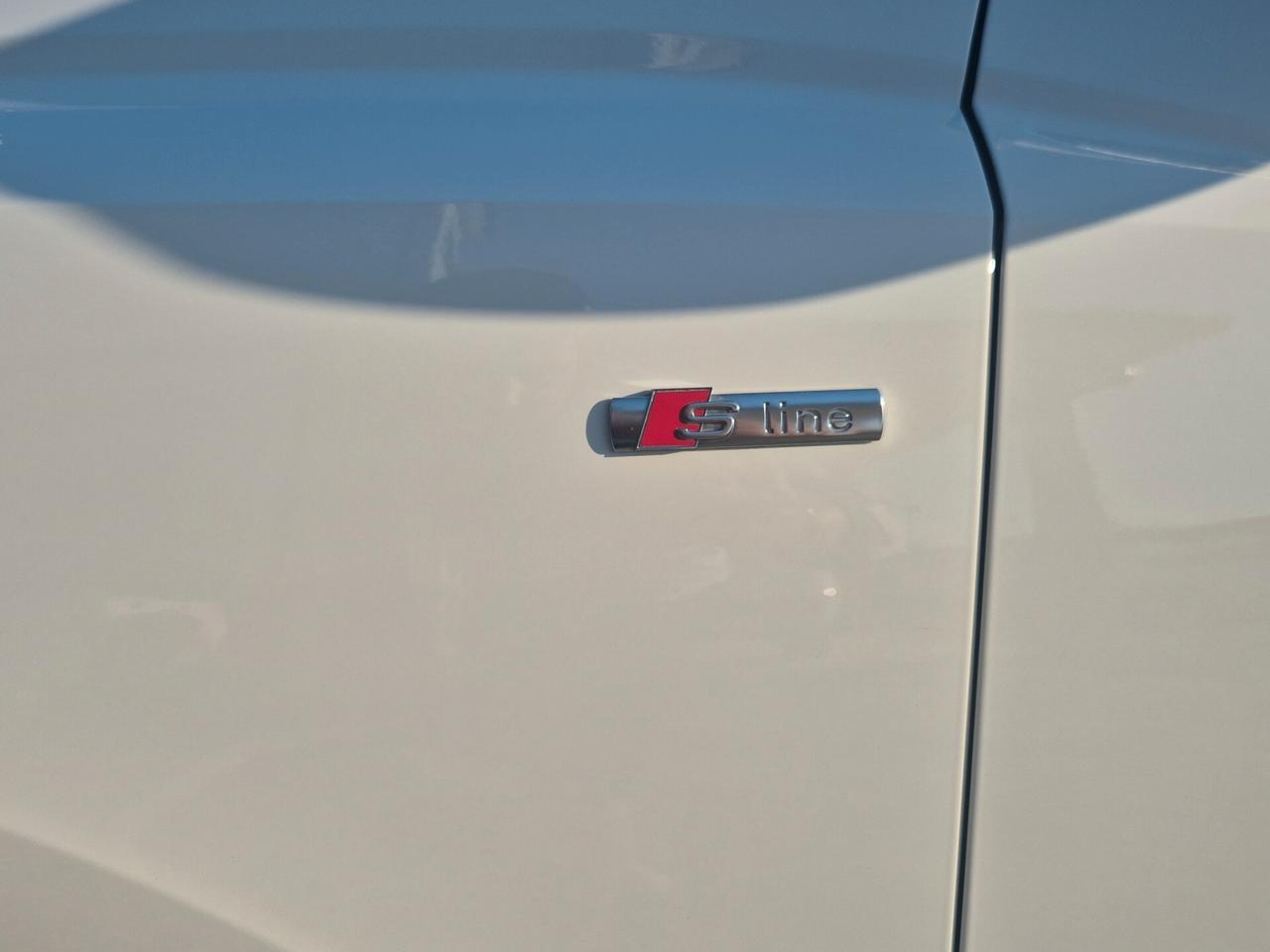 Audi Q3 35 TDI S tronic S-LINE