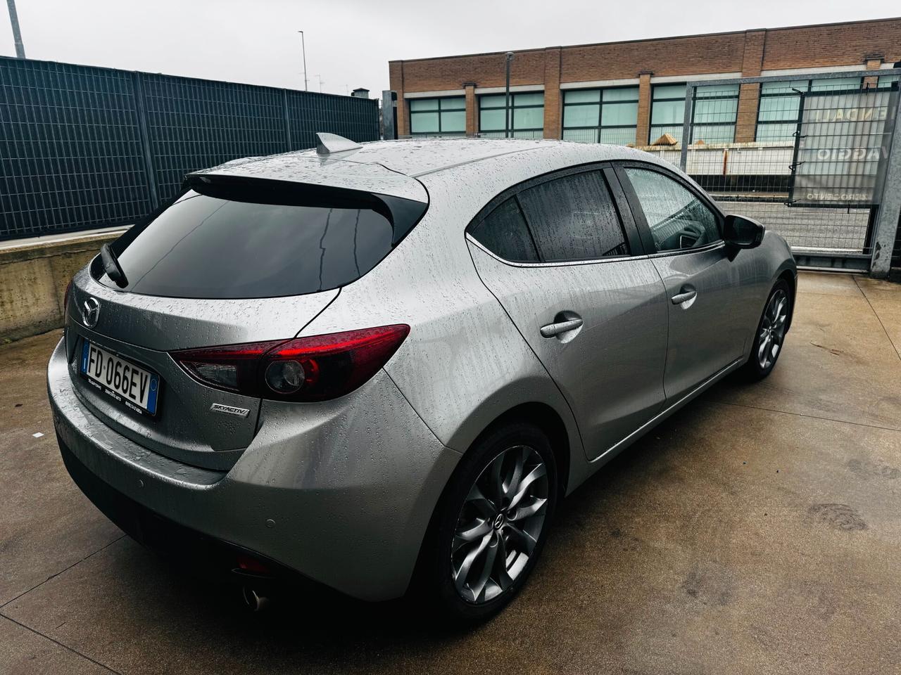 Mazda 3 Mazda3 2.2 Skyactiv-D Exceed