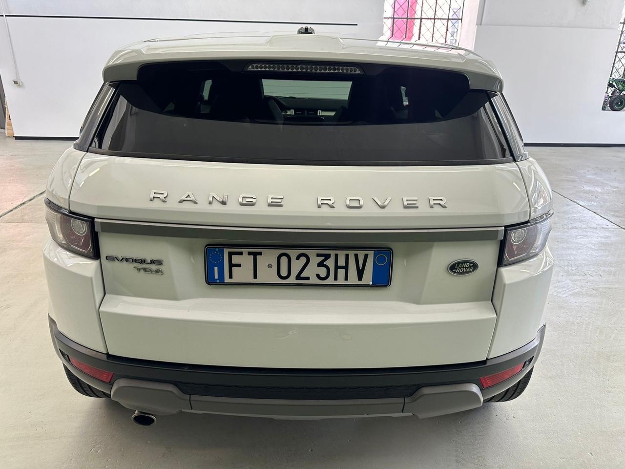 Land Rover Range Evoque 2.2 TD4 5p. Pure Tech Pack