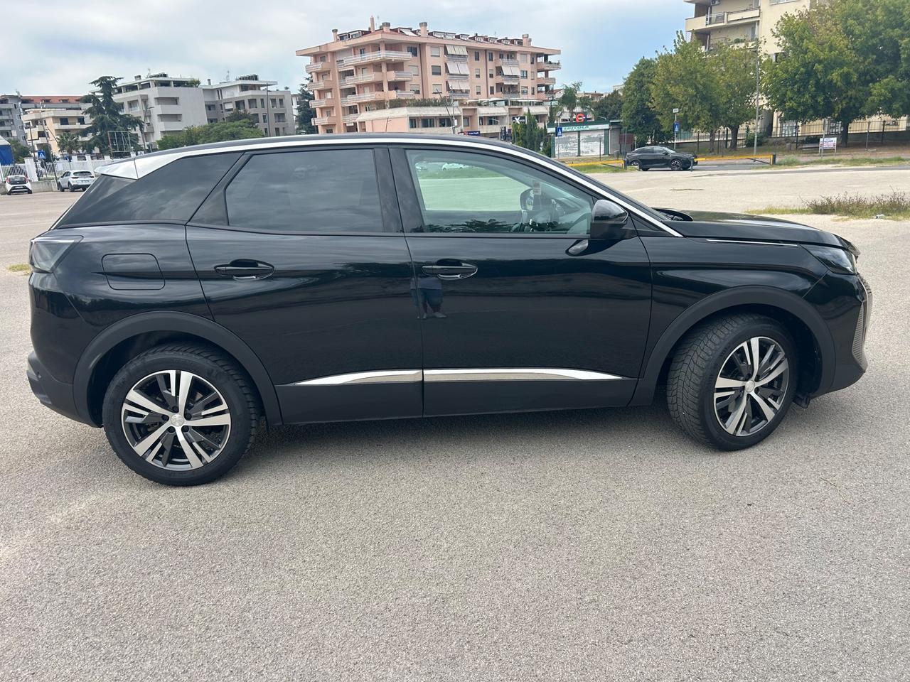 Peugeot 3008 BlueHDi 130 S&S EAT8 Allure da vetrina