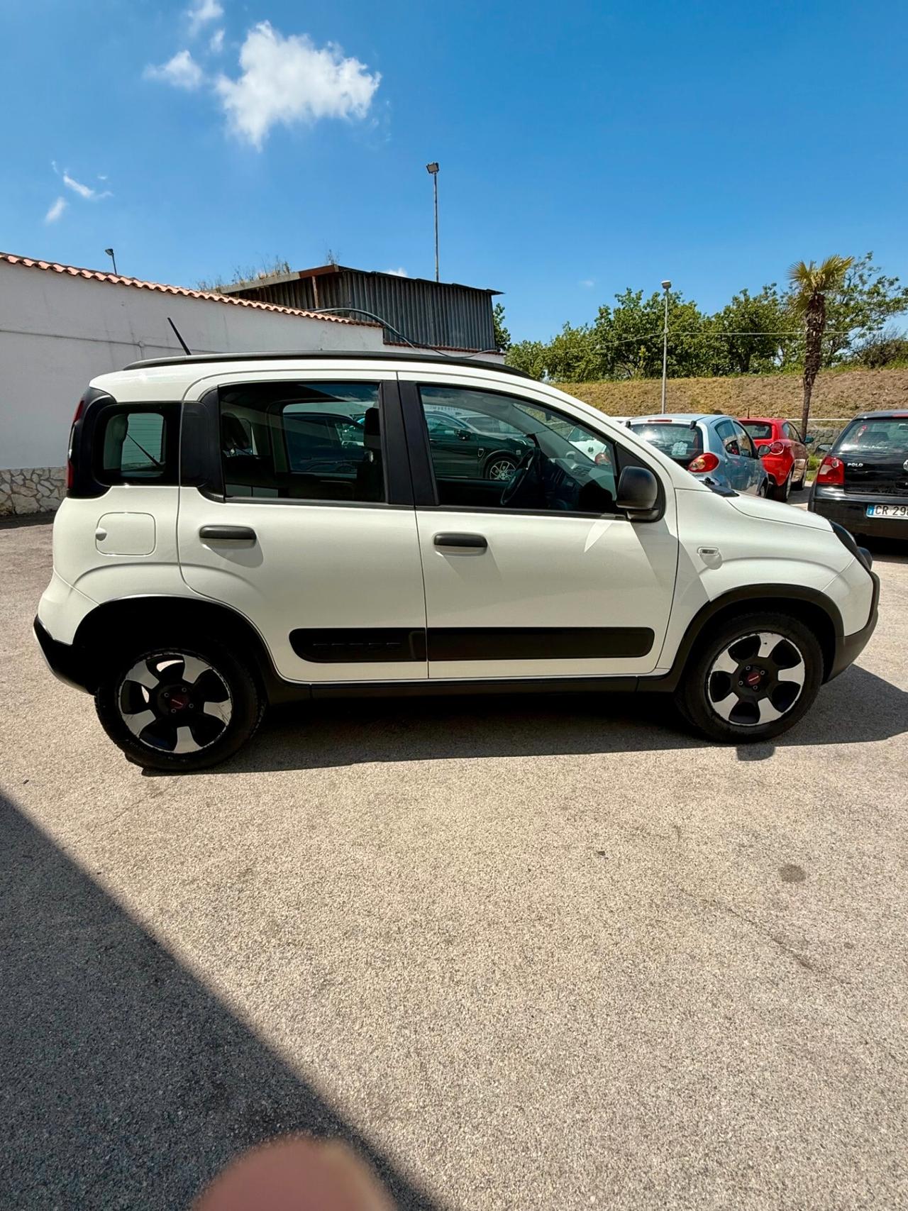 Fiat Panda 1.0 FireFly S&S Hybrid City Cross