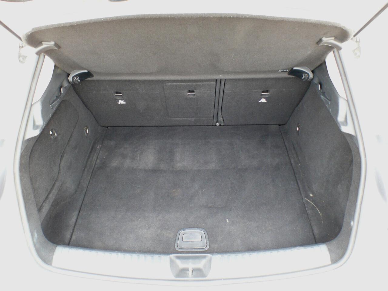 Mercedes-benz GLA 200 GLA 200 d - (M1324)