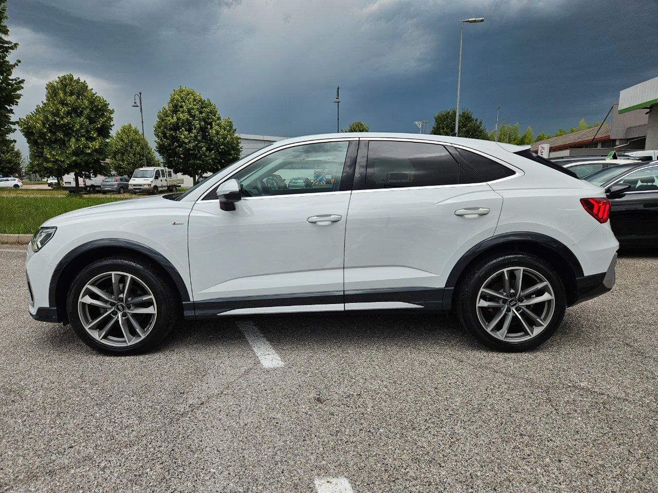 Audi Q3 Sportback 35 1.5 tfsi mhev S line edition 150cv s-tronic