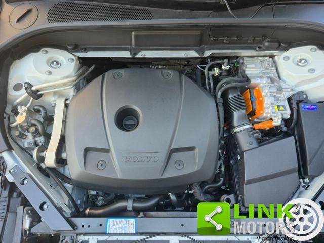 VOLVO XC60 T6 Recharge Plug-in Hybrid AWD Ultimate Dark